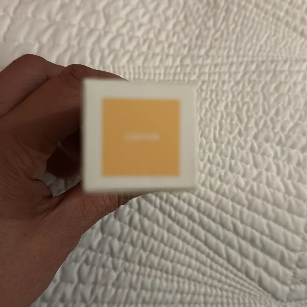 HIDE® Flawless Finish Foundation Walnut (exp)
